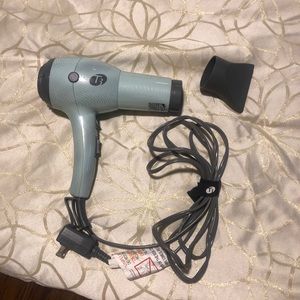 Brand new t3 featherweight blow dryer  light blue